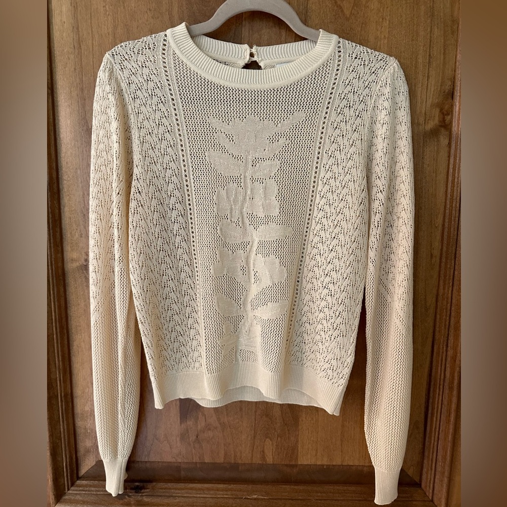 Light weight cream beige sweater size small